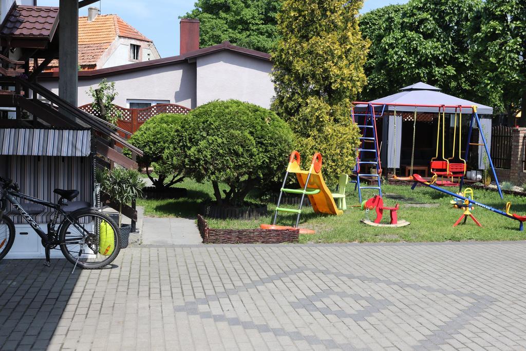 Dom Wczasowy Dorja Jastarnia Ngoại thất bức ảnh